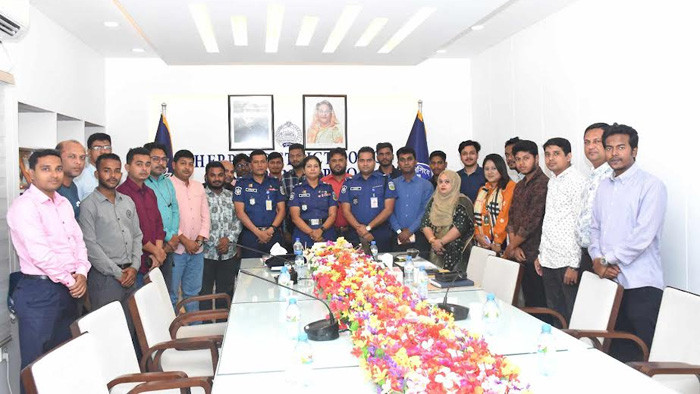 শেরপুরে গুজব প্রতিরোধে সামাজিক যোগাযোগ মাধ্যমের এডমিনদের সাথে পুলিশের মতবিনিময়