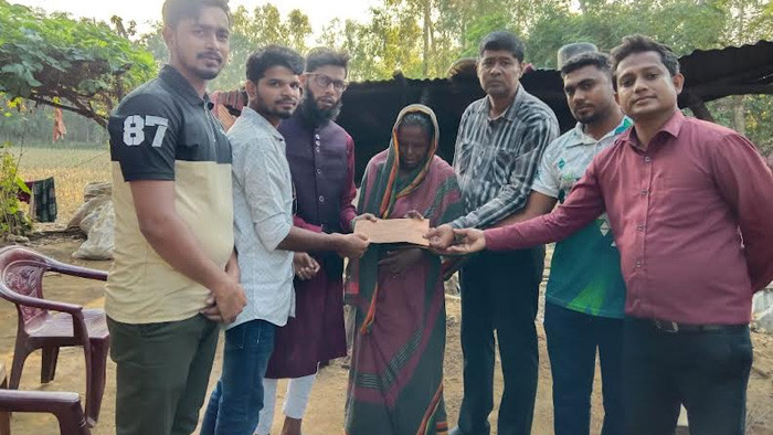 ঝিনাইগাতীতে বন্যায় ক্ষতিগ্রস্ত পরিবারকে গণ অধিকার পরিষদের আর্থিক সহায়তা প্রদান