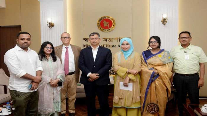 বাক-স্বাধীনতা ও ব্যক্তিগত সুরক্ষা নিশ্চিত করতে সরকার সচেতন: স্বরাষ্ট্রমন্ত্রী