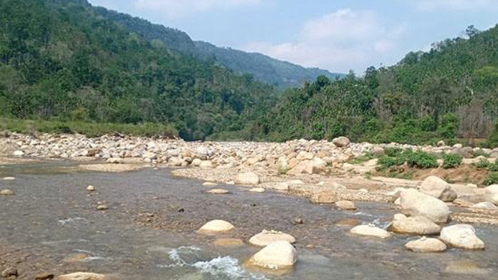 প্রচন্ড শীতে পর্যটক শুণ্য সিলেট