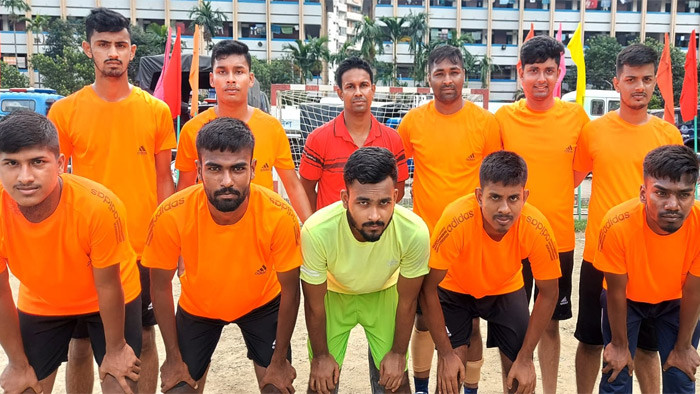 বাংলাদেশ পুলিশ হ্যান্ডবল প্রতিযোগিতায় সিলেট রেঞ্জকে পরাজিত করেছে ইন্ডাস্ট্রিয়াল পুলিশ