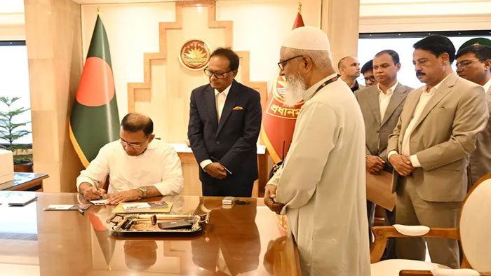 আন্তর্জাতিক মাতৃভাষা দিবসে ডাকটিকিট অবমুক্ত করলেন প্রধানমন্ত্রী