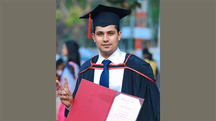 ৪৪ বার রক্তদান করলেন ছাত্রদল নেতা তারিক ইসলাম