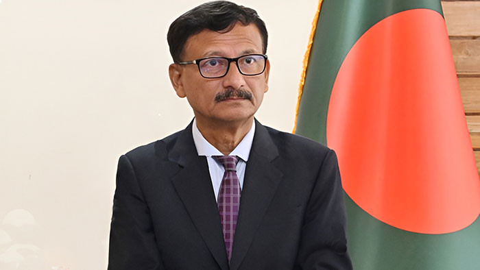 অনাকাঙ্ক্ষিত পরিস্থিতি এড়াতে ‘অন অ্যারাইভাল ভিসায়’ শর্ত দেওয়া হয়েছে: পররাষ্ট্র উপদেষ্টা