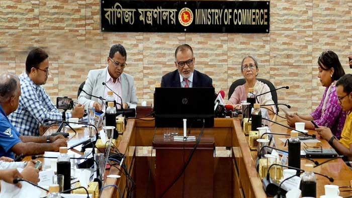চামড়ার উপযুক্ত দাম নিশ্চিতে এবং সংরক্ষণে সহায়তা দিবে সরকার- বাণিজ্য উপদেষ্টা