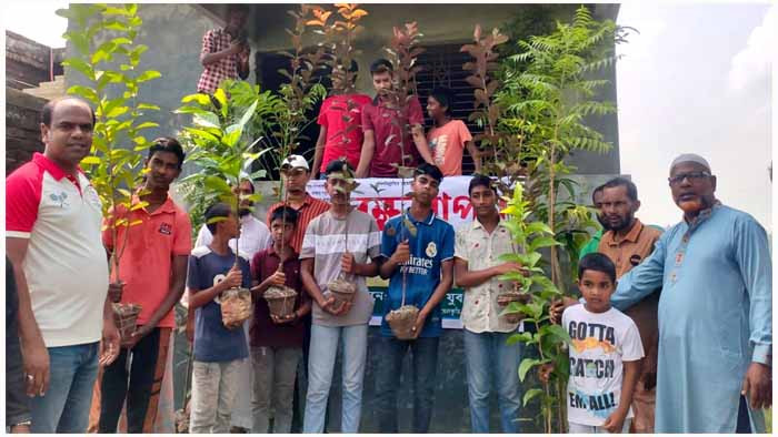 বেলকুচিতে প্রামানিক যুব সংগঠনের কর্তৃক বৃক্ষরোপণ
