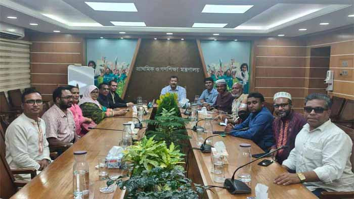 প্রাথমিক শিক্ষকদের কর্মবিরতি স্থগিত