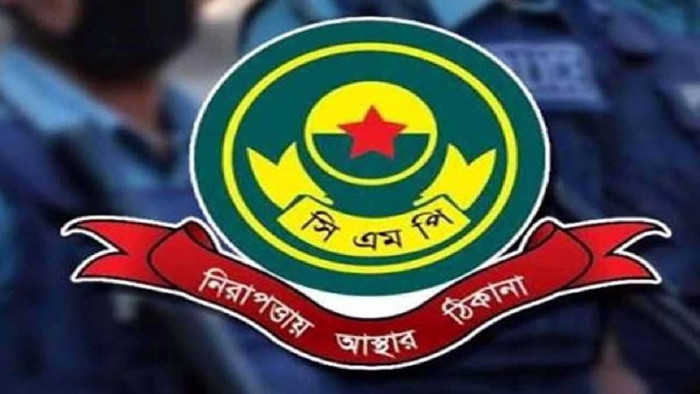 চট্টগ্রামে ৭০ বিদেশি নাগরিক আটক, উদ্ধার ১৭০ ইলেকট্রনিক ডিভাইস