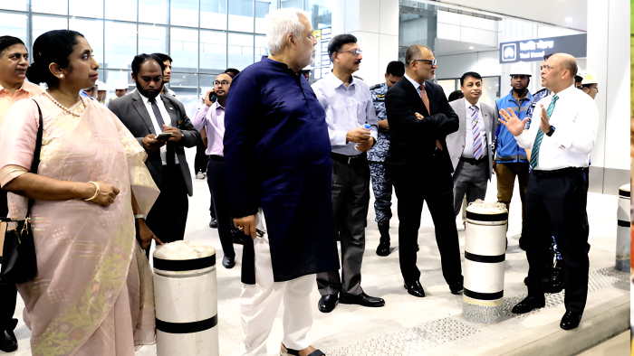 তিন উপদেষ্টার হযরত শাহজালাল আন্তর্জাতিক বিমানবন্দরের তৃতীয় টার্মিনাল পরিদর্শন