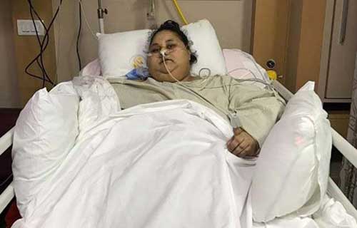 বিশ্বের সবচেয়ে ভারী মহিলার ওজন কমানো নিয়ে মিথ্যে বলছেন চিকিৎসকরা!