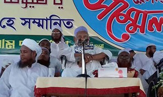 রাজনীতি করুন- তবে ইসলাম ছাড়বেন না: আহমেদ শফী