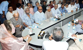 বিএনপিকে জামায়াত ছাড়ার পরামর্শ বিশিষ্টজনদের